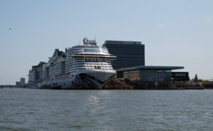 MSC Euribia und Norwegian Prima