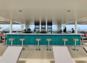 Pool Bar