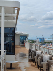 Deck 10 seitlich