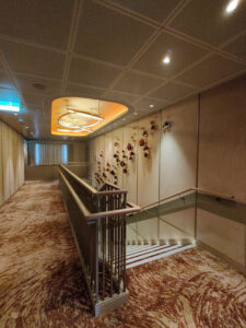 Venetian Lounge