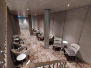 Venetian Lounge