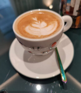 Cappucino im Arts Café