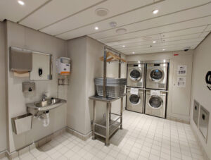 Launderette Deck 8