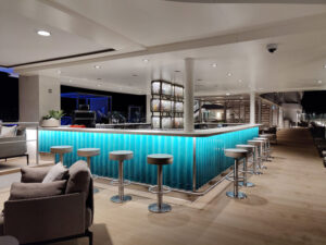 Pool Bar