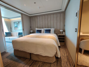Medallion Suite 7054