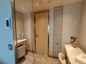 Medallion Suite 7054