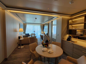 Signature Suite 6020