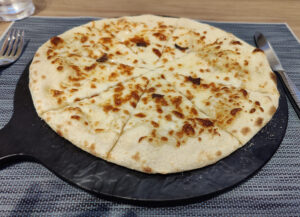 Signature Pizza: Bianca al Fior di Latte