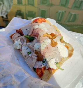 Pizza vom Blech