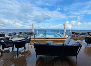 Pooldeck