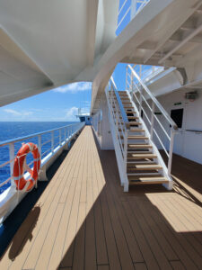 Deck 8 Außendeck links