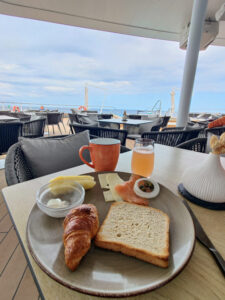 Frühstück mit Aussicht