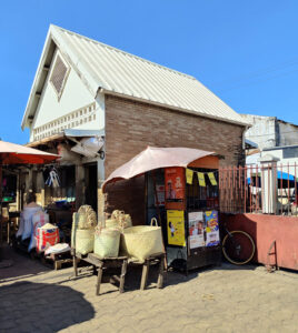 Bazary Marolaka