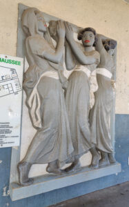 madegassische Motive am Rathaus