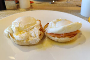 Eggs Royal