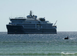 SH Diana vor Aldabra
