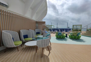 The Grove Suite Sun Deck Deck 18