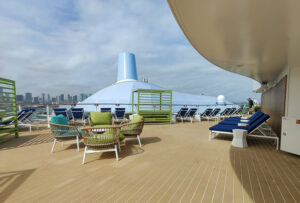 The Grove Suite Sun Deck Deck 19