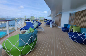 The Grove Suite Sun Deck Deck 19