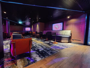 Music Hall Deck 3