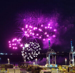 Feuerwerk nach der Taufe