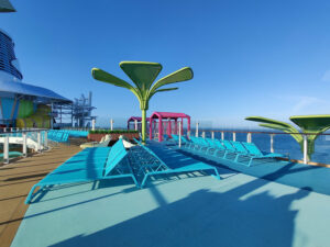 Chill Island Deck 16