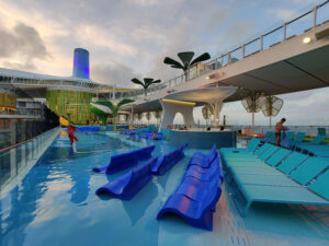 Royal Bay Pool