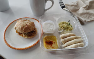 kleiner Snack im Pearl Café