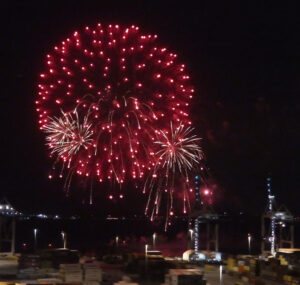 Feuerwerk nach der Taufe