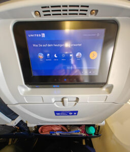 In-Seat-Entertainment mit Kopfhörer-Buchse und USB-A
