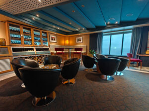 Pinnacle Bar