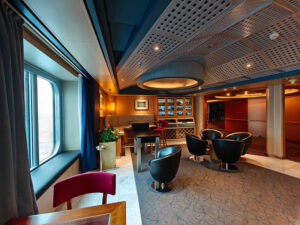 Pinnacle Bar
