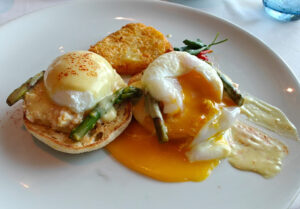 Eggs Benedict Dungeness