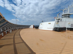 Sonnendeck Deck 12 vorne