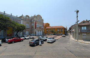 Teatro Adolfo Mejia