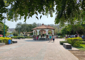 Parque Central "La Crucecita"