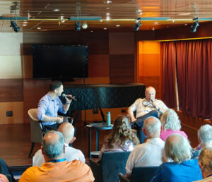 Chris und Neil beim Coffee Chat