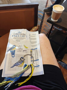 Sticken mit einem Caramell Latte
