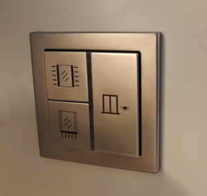 Beleuchtung Spiegel und Balkon
