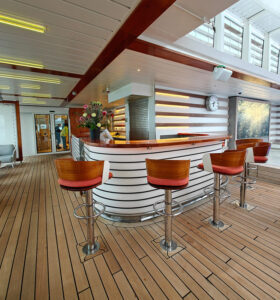 Pool Bar