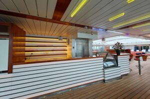 Pool Bar