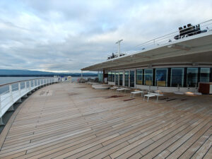 Sonnendeck Deck 8 hinten