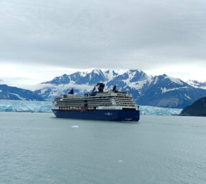 Celebrity Summit vor dem Hubbard Glacier