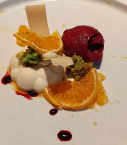 Weißes Schokoladen-Orangenmousse