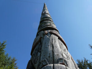 höchster Totem aus einem Stamm