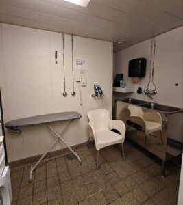 Guest Laundry Deck 8