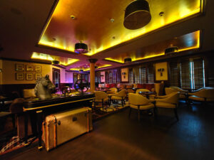 Avenue Saloon
