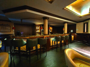 Avenue Saloon