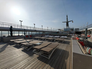 Pooldeck