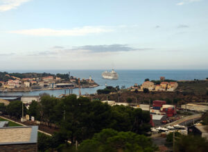 Crystal Symphony vor Port-Vendres